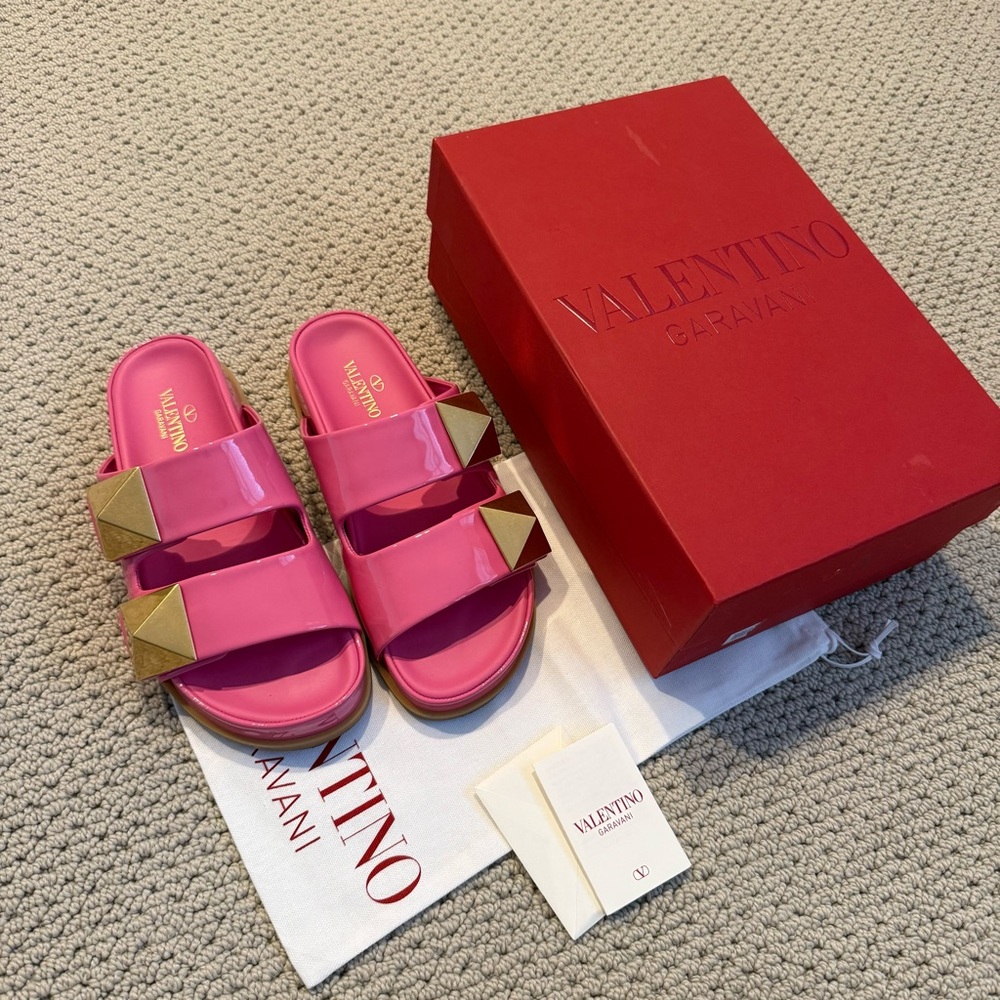 Valentino Roman Stud Patent Slide
